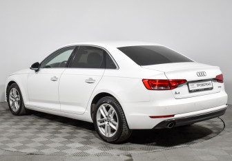 Подержанный автомобиль Audi A4 Sedan 2016 года (7 фото)
