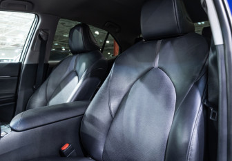 Подержанный автомобиль Toyota Camry Sedan 2021 года (18 фото)