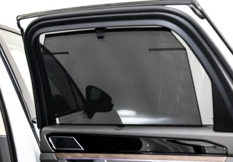 Подержанный автомобиль Volkswagen Touareg 2018 года (33 фото)