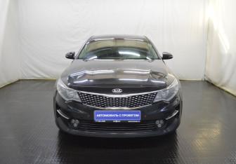 Подержанный автомобиль Kia Optima Sedan 2017 года (2 фото)