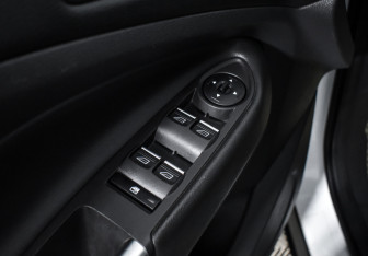 Подержанный автомобиль Ford Kuga 2015 года (10 фото)
