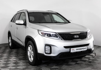 Подержанный автомобиль Kia Sorento 2013 года (3 фото)