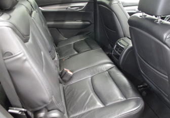 Подержанный автомобиль Cadillac XT5 2016 года (13 фото)