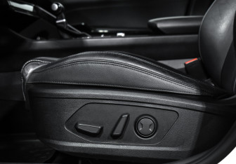 Подержанный автомобиль Kia K5 2020 года (11 фото)