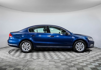 Подержанный автомобиль Volkswagen Passat Sedan 2014 года (4 фото)