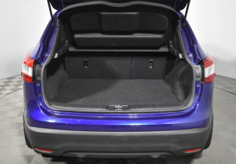 Подержанный автомобиль Nissan Qashqai 2014 года (20 фото)