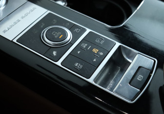 Подержанный автомобиль Land Rover Range Rover 2013 года (20 фото)