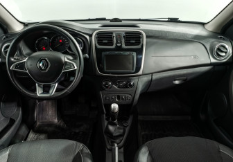 Подержанный автомобиль Renault Logan Sedan 2021 года (14 фото)