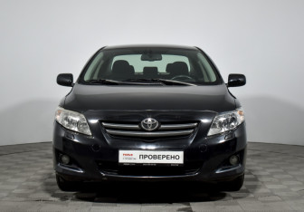 Подержанный автомобиль Toyota Corolla Sedan 2007 года (2 фото)