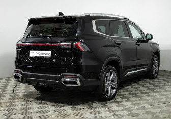 Подержанный автомобиль Geely Okavango 2023 года (5 фото)