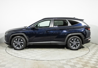 Подержанный автомобиль Hyundai Tucson 2022 года (8 фото)