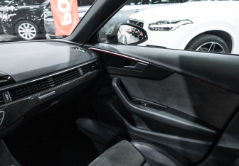 Подержанный автомобиль Audi A4 Sedan 2020 года (32 фото)