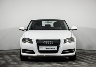 Подержанный автомобиль Audi A3 Hatchback 2012 года (2 фото)