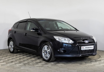Подержанный автомобиль Ford Focus Hatchback 2012 года (3 фото)