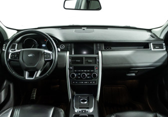 Подержанный автомобиль Land Rover Discovery Sport 2017 года (13 фото)