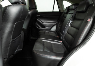 Подержанный автомобиль Mazda CX-5 2012 года (10 фото)