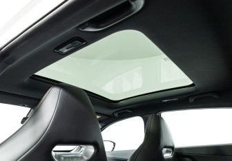 Подержанный автомобиль Changan UNI-V 2024 года (15 фото)