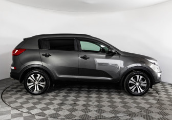 Подержанный автомобиль Kia Sportage 2012 года (4 фото)