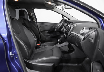 Подержанный автомобиль Renault Kaptur 2021 года (21 фото)