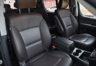 Подержанный автомобиль Hyundai Grand Starex 2018 года (26 фото)