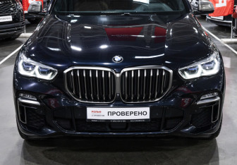 Подержанный автомобиль BMW X5 2019 года (5 фото)