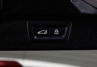 Подержанный автомобиль BMW X5 2016 года (38 фото)