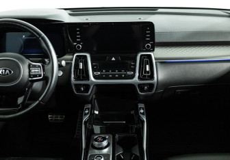 Подержанный автомобиль Kia Sorento 2020 года (14 фото)