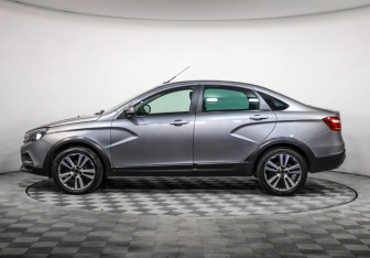 Подержанный автомобиль LADA (ВАЗ) Vesta Sedan 2018 года (8 фото)
