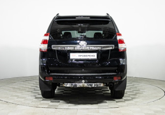 Подержанный автомобиль Toyota Land Cruiser Prado 2015 года (6 фото)