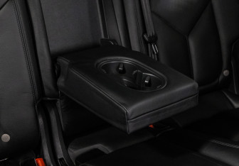 Подержанный автомобиль Porsche Cayenne 2015 года (31 фото)