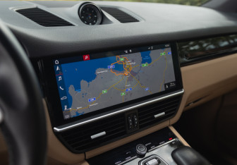 Подержанный автомобиль Porsche Cayenne 2018 года (27 фото)