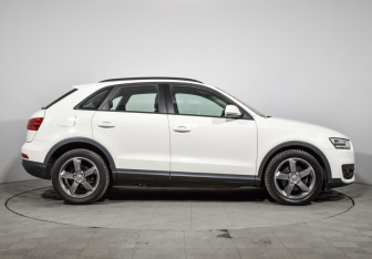 Подержанный автомобиль Audi Q3 2012 года (4 фото)