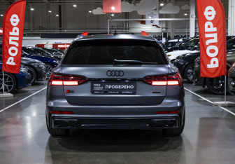 Подержанный автомобиль Audi A6 Wagon 2018 года (9 фото)
