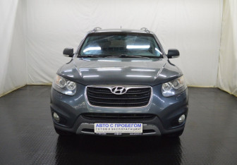 Подержанный автомобиль Hyundai Santa Fe 2011 года (2 фото)