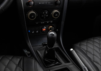 Подержанный автомобиль Mazda 3 Sedan 2006 года (13 фото)