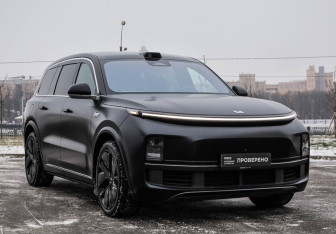 Подержанный автомобиль LiXiang L9 2024 года (5 фото)