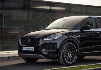 Подержанный автомобиль Jaguar E-Pace 2019 года (9 фото)