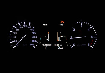 Подержанный автомобиль Land Rover Discovery Sport 2016 года (20 фото)