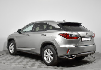 Подержанный автомобиль Lexus RX 2017 года (7 фото)