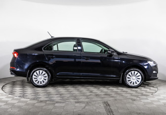 Подержанный автомобиль Skoda Rapid Liftback 2020 года (4 фото)