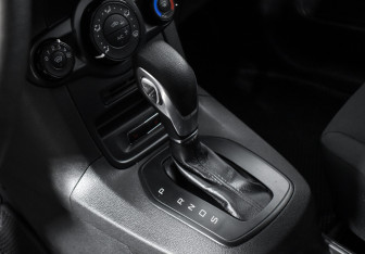 Подержанный автомобиль Ford Fiesta Hatchback 2017 года (11 фото)
