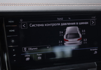 Подержанный автомобиль Volkswagen Touareg 2018 года (20 фото)