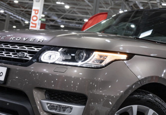 Подержанный автомобиль Land Rover Range Rover Sport 2017 года (3 фото)