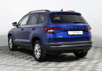 Подержанный автомобиль Skoda Karoq 2021 года (7 фото)