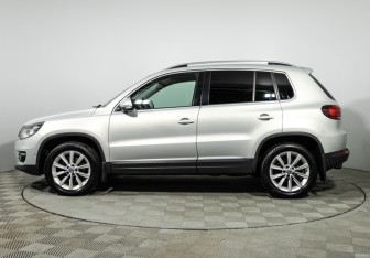 Подержанный автомобиль Volkswagen Tiguan 2016 года (8 фото)