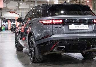 Подержанный автомобиль Land Rover Range Rover Velar 2019 года (9 фото)