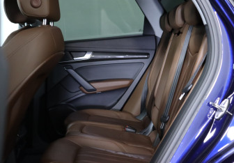 Подержанный автомобиль Audi Q5 2017 года (23 фото)
