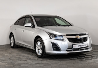 Подержанный автомобиль Chevrolet Cruze Sedan 2013 года (3 фото)