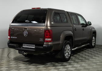 Подержанный автомобиль Volkswagen Amarok 2013 года (6 фото)