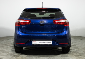 Подержанный автомобиль Kia Rio Hatchback 2014 года (6 фото)